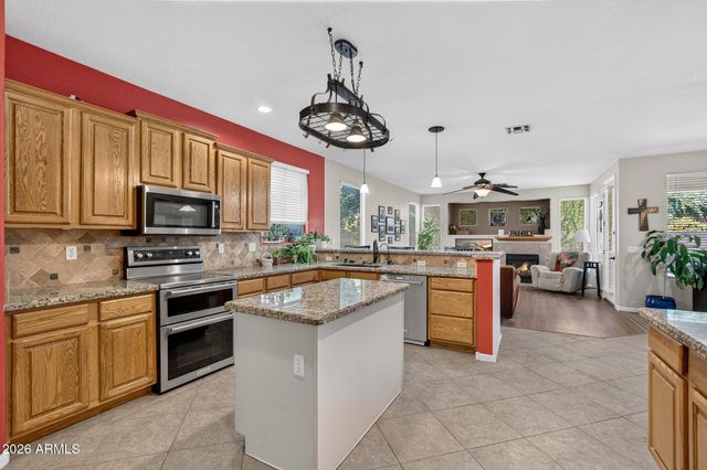 2355 E LA COSTA Place, Chandler, AZ 85249
