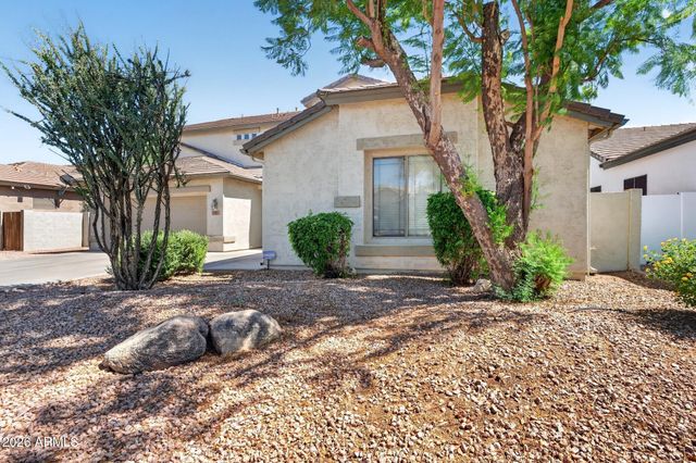 2355 E LA COSTA Place, Chandler, AZ 85249