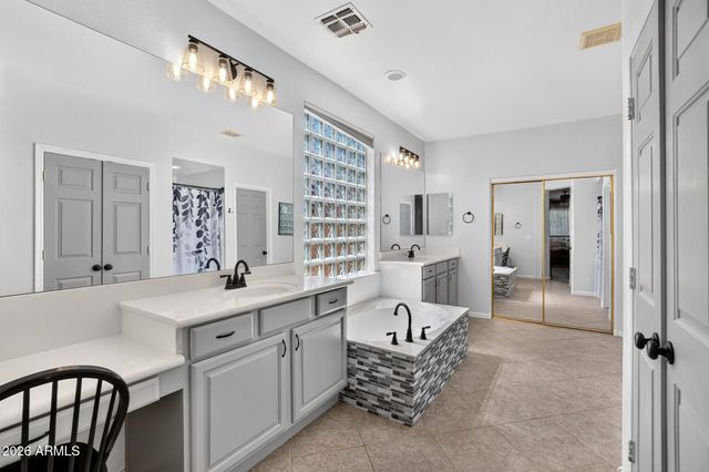 2355 E LA COSTA Place, Chandler, AZ 85249
