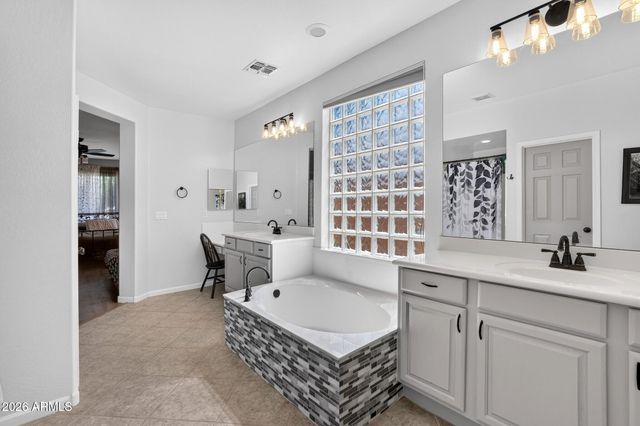 2355 E LA COSTA Place, Chandler, AZ 85249