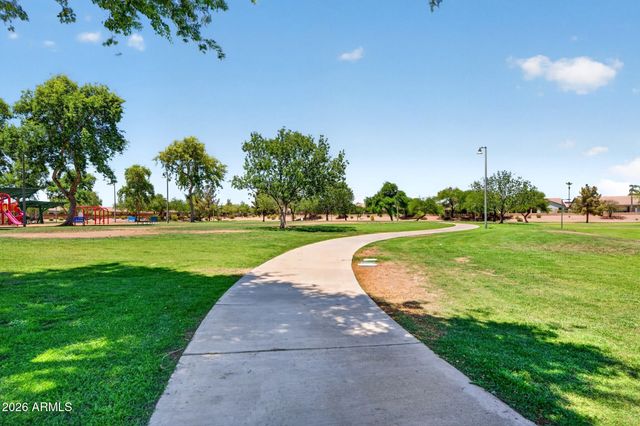 2355 E LA COSTA Place, Chandler, AZ 85249