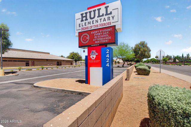 2355 E LA COSTA Place, Chandler, AZ 85249