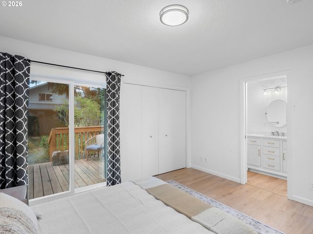2043 CANEMAH St, West Linn, OR 97068