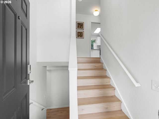 2043 CANEMAH St, West Linn, OR 97068
