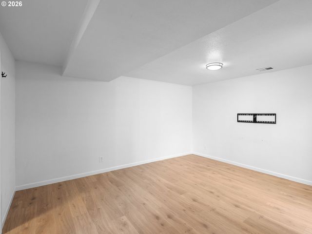 2043 CANEMAH St, West Linn, OR 97068