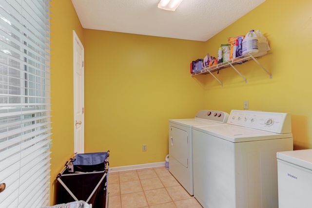 1313 HIDDEN RIDGE LN, Cordova, TN 38016