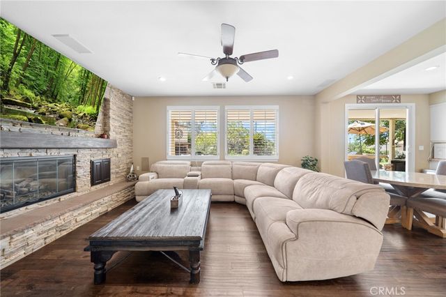 5446 Sunlight, Simi Valley, CA 93063