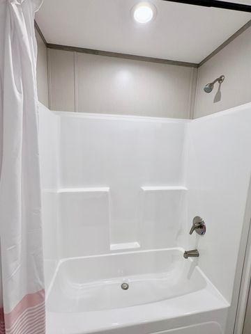 23 Evening Shade Lane, Graysville, TN 37338