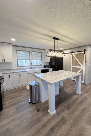 23 Evening Shade Lane, Graysville, TN 37338