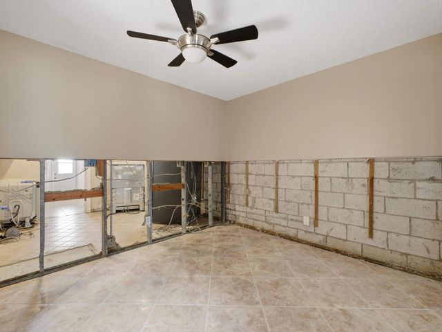 5088 NW 5TH Street, Delray Beach, FL 33445