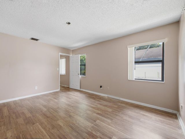 5088 NW 5TH Street, Delray Beach, FL 33445