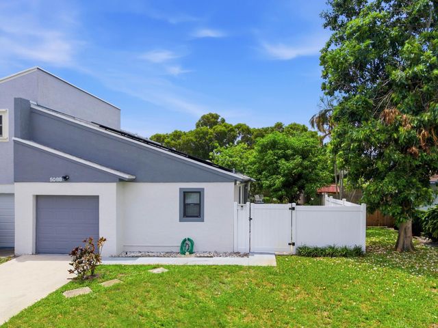 5088 NW 5TH Street, Delray Beach, FL 33445