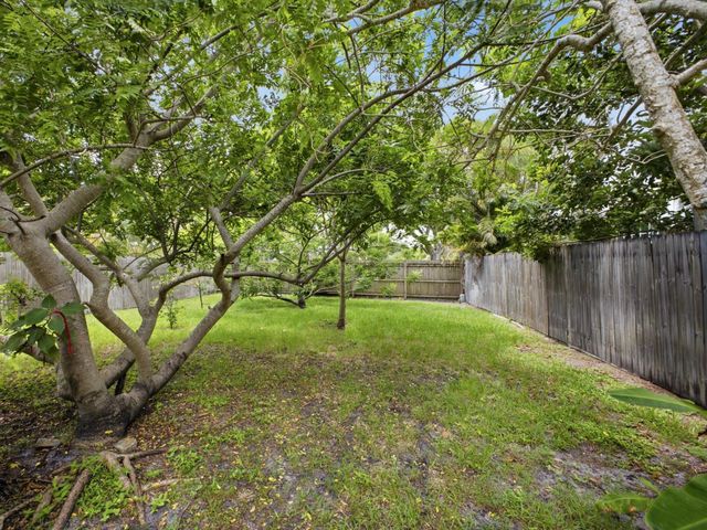 5088 NW 5TH Street, Delray Beach, FL 33445