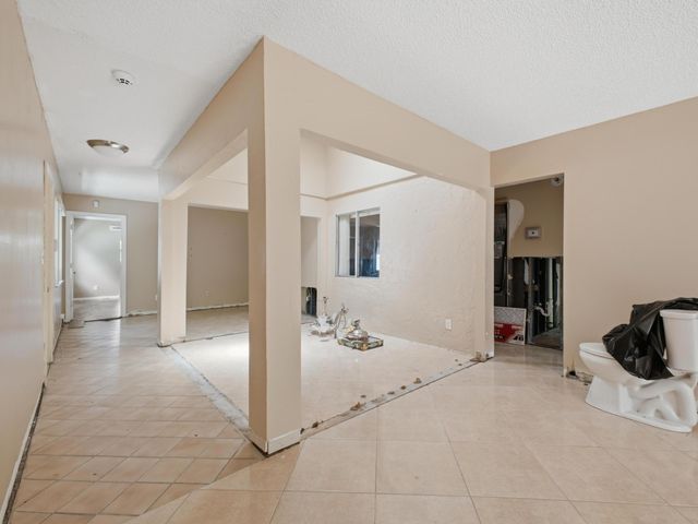 5088 NW 5TH Street, Delray Beach, FL 33445