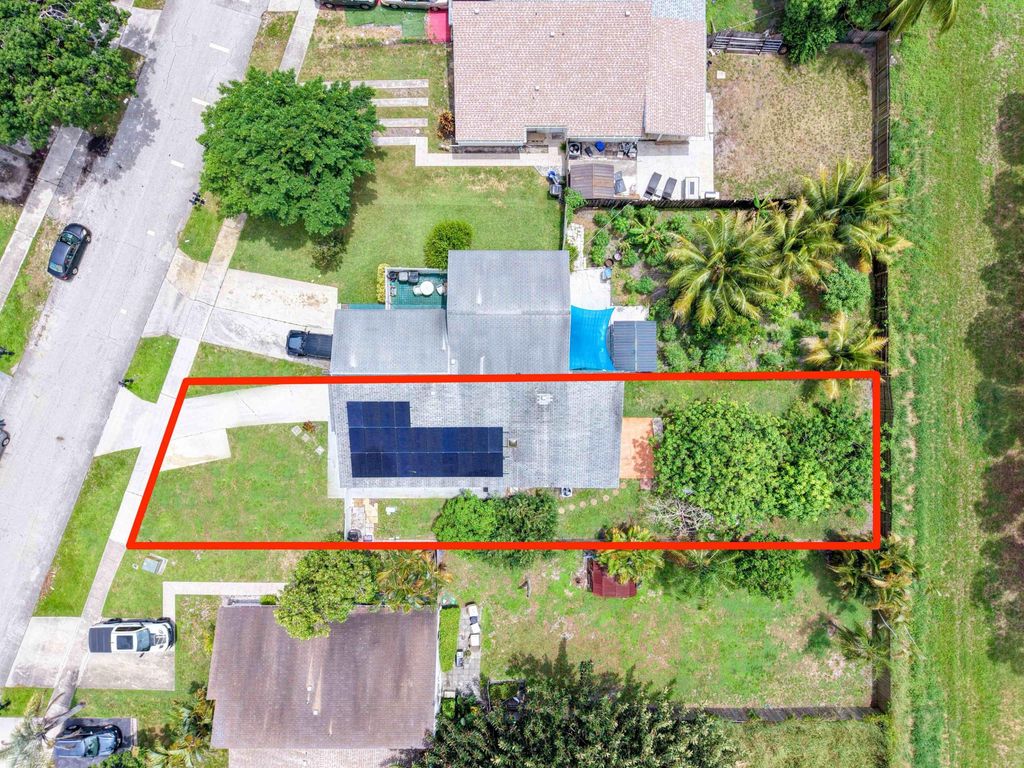 5088 NW 5TH Street, Delray Beach, FL 33445