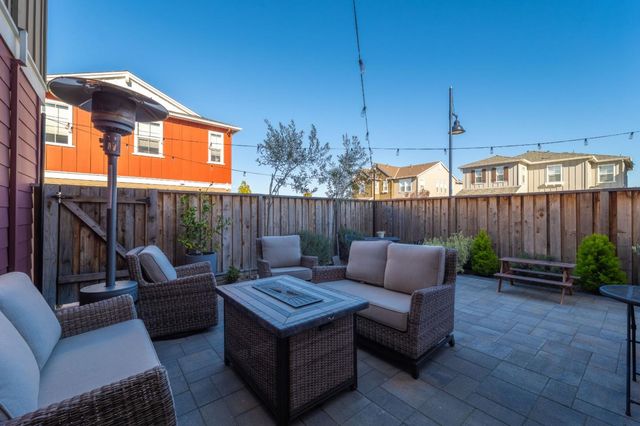 239 Bungalow Court, Marina, CA 93933