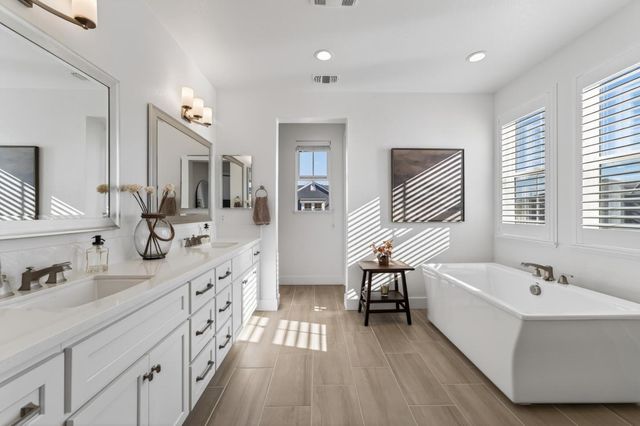 239 Bungalow Court, Marina, CA 93933