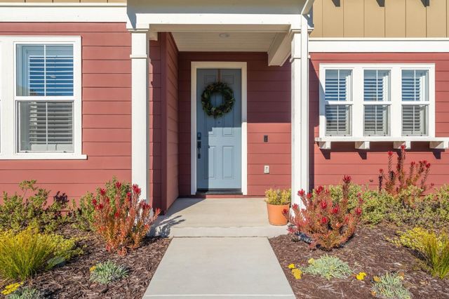 239 Bungalow Court, Marina, CA 93933