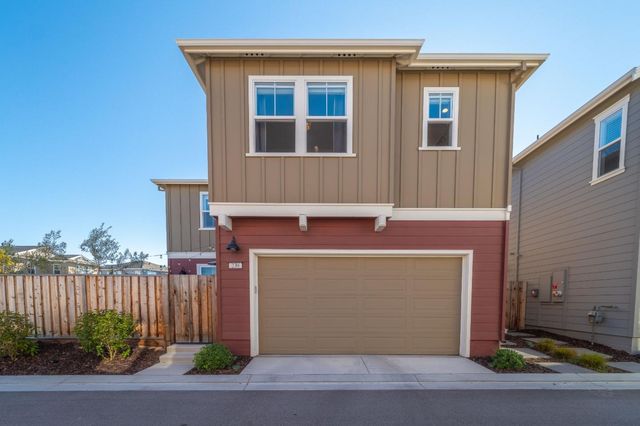 239 Bungalow Court, Marina, CA 93933