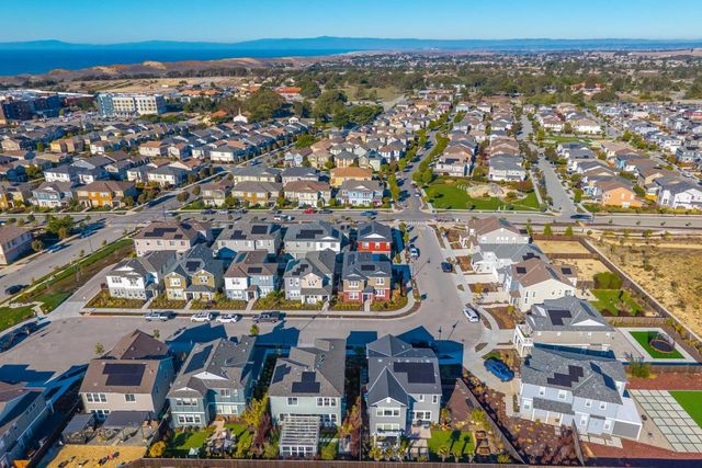 239 Bungalow Court, Marina, CA 93933