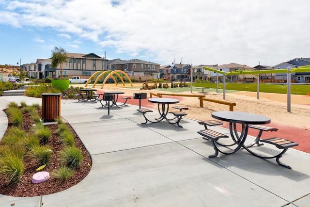 239 Bungalow Court, Marina, CA 93933