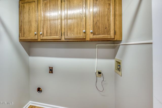 1725 West Lakeview Drive, 27, Johnson City, TN 37601