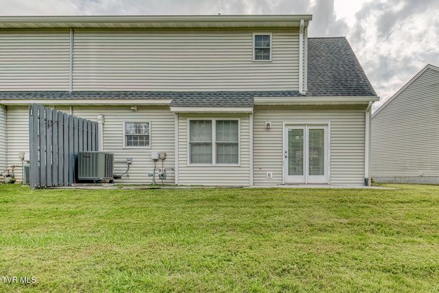 1725 West Lakeview Drive, 27, Johnson City, TN 37601
