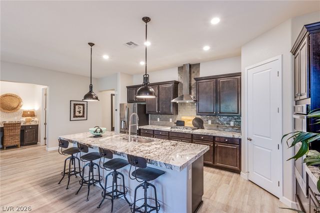 12329 Middle Creek Street, Las Vegas, NV 89138