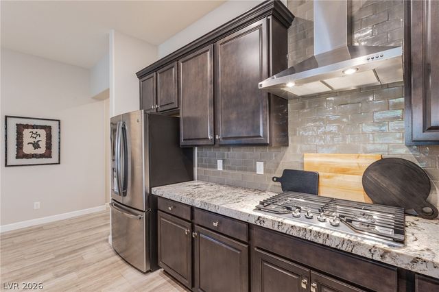 12329 Middle Creek Street, Las Vegas, NV 89138