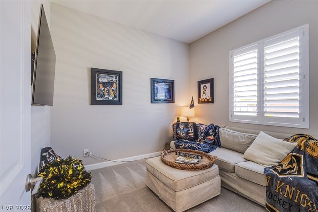 12329 Middle Creek Street, Las Vegas, NV 89138