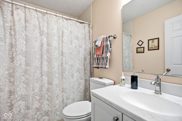 1409 Pippin Drive, Greenfield, IN 46140