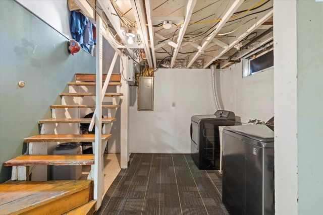 1830 Hunt Pt, Richland, WA 99354