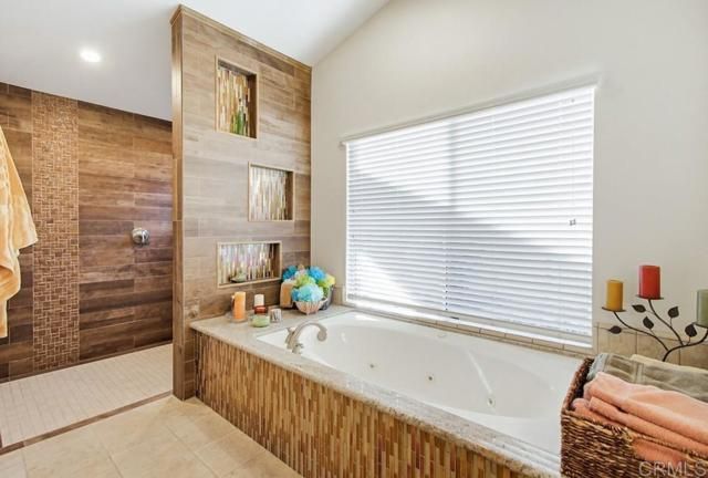 3930 Via Palo Verde Lago, Alpine, CA 91901