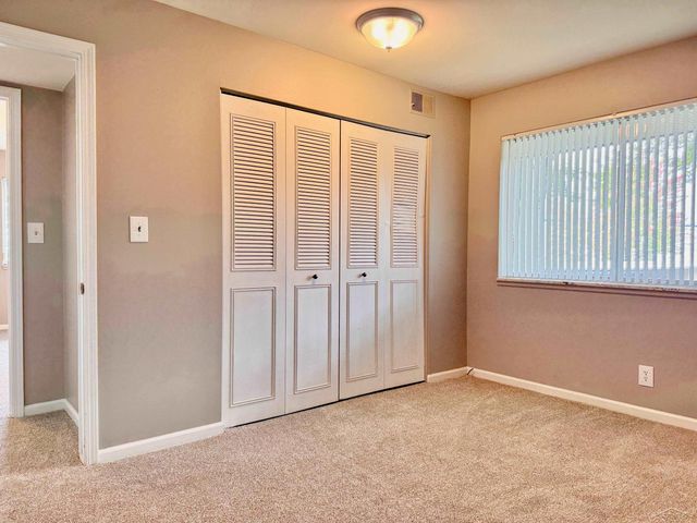 202 Provincial Court 94, Saginaw, MI 48638