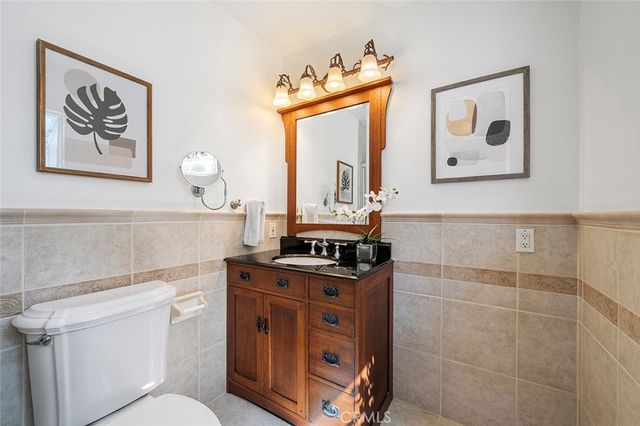 17341 Almelo Lane, Huntington Beach, CA 92649