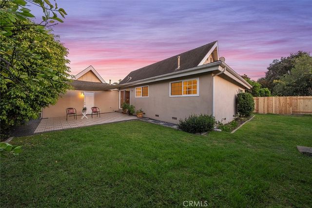 17341 Almelo Lane, Huntington Beach, CA 92649