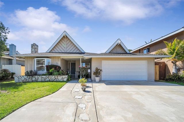 17341 Almelo Lane, Huntington Beach, CA 92649