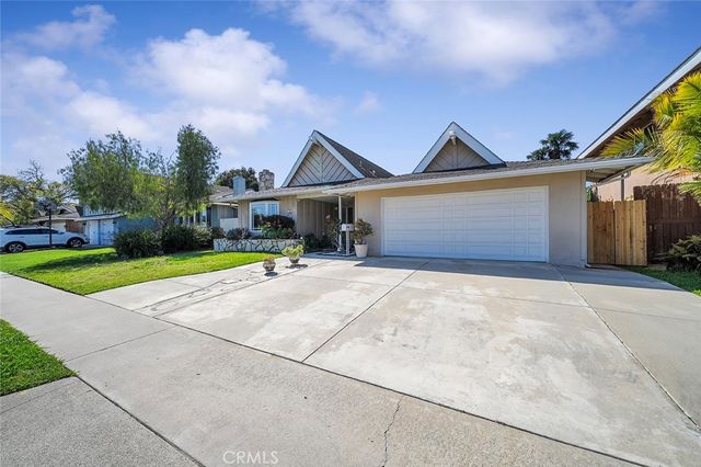 17341 Almelo Lane, Huntington Beach, CA 92649