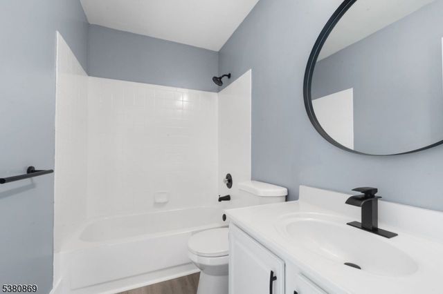 255 Resnik Court, Franklin Twp., NJ 08873