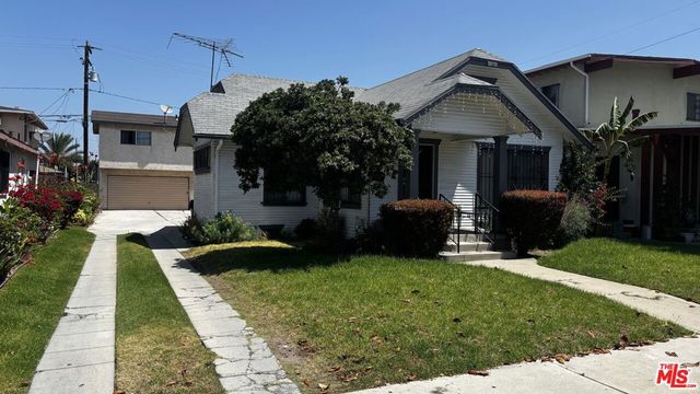 313 W Buckthorn Street, Inglewood, CA 90301