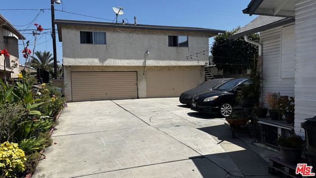 313 W Buckthorn Street, Inglewood, CA 90301