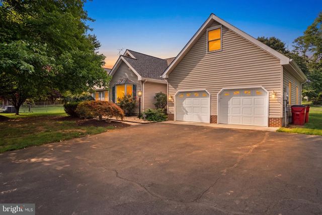 13503 APPLE HARVEST DR, Martinsburg, WV 25403