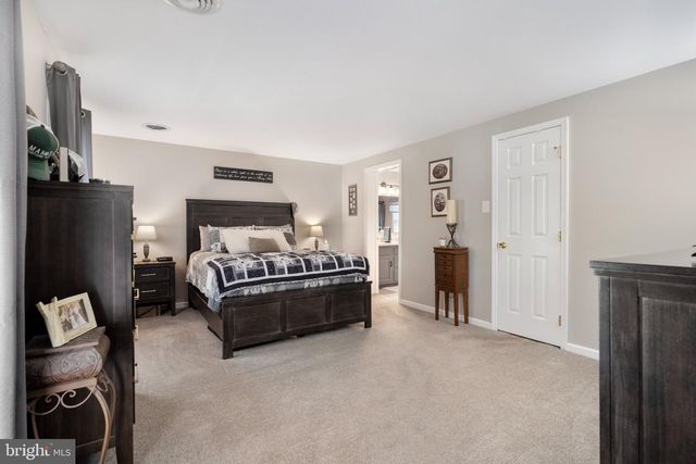 13503 APPLE HARVEST DR, Martinsburg, WV 25403