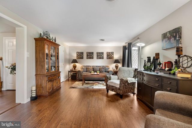 13503 APPLE HARVEST DR, Martinsburg, WV 25403