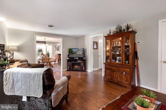 13503 APPLE HARVEST DR, Martinsburg, WV 25403