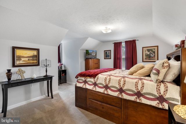 13503 APPLE HARVEST DR, Martinsburg, WV 25403