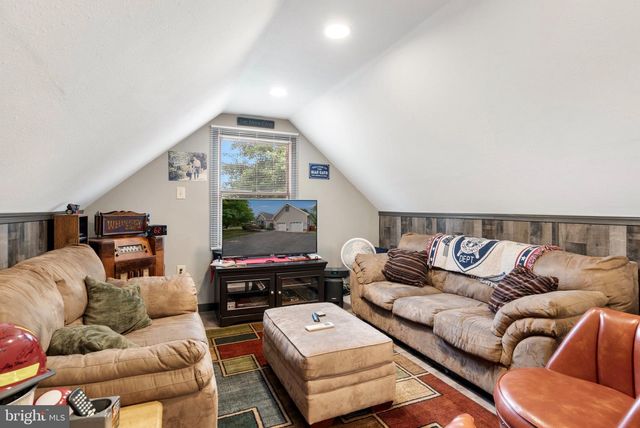 13503 APPLE HARVEST DR, Martinsburg, WV 25403