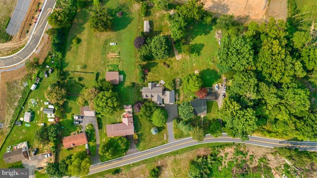 13503 APPLE HARVEST DR, Martinsburg, WV 25403