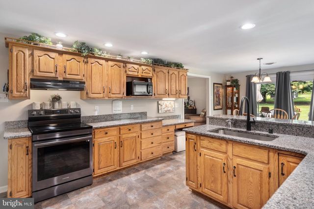 13503 APPLE HARVEST DR, Martinsburg, WV 25403