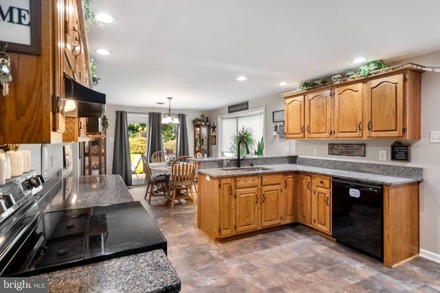 13503 APPLE HARVEST DR, Martinsburg, WV 25403